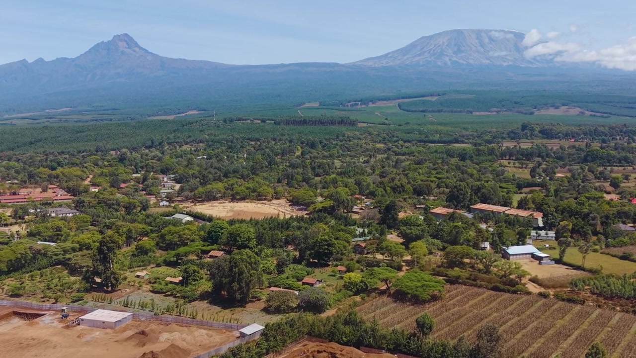 Loitokitok Kilimanjaro Amboseli Kenia África Sabana de tierras secas, asentamiento rural de la aldea de Loitokitok