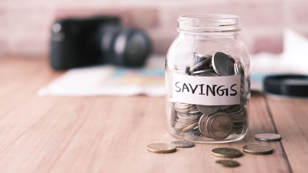Saving Money in a Jar
