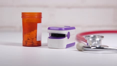 suprimentos médicos e medicamentos