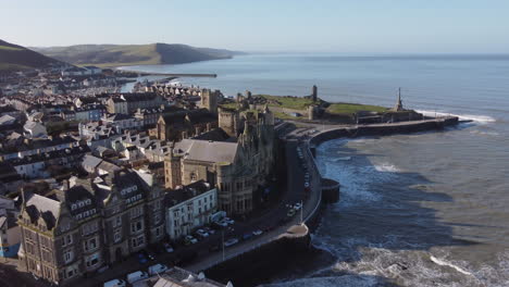 Una-Vista-Aérea-De-La-Ciudad-Galesa-De-Aberystwyth