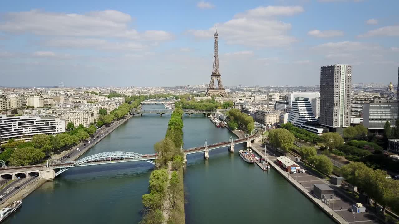 An aerial recording of the river Seine in Paris