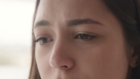 Close-Up-Of-Face-Of-Unhappy-Woman-Crying