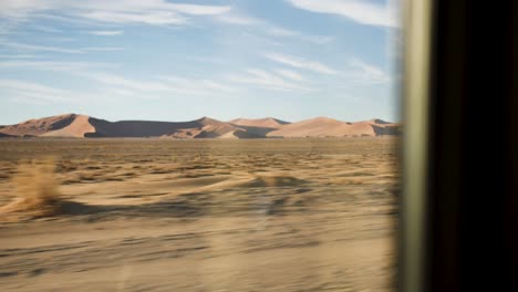 El-Paisaje-De-Namibia-Filmado-Desde-Un-Coche-Durante-Un-Viaje-De-Ida-Y-Vuelta-Por-áfrica