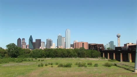 longshot of the dallas city skyline