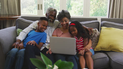 Grandparents-and-grandchildren-spending-time-together