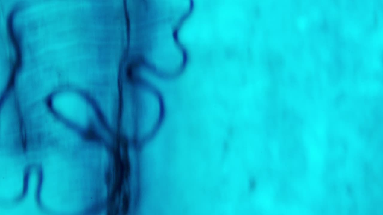 Forme organiche blu astratte dinamiche ingrandite