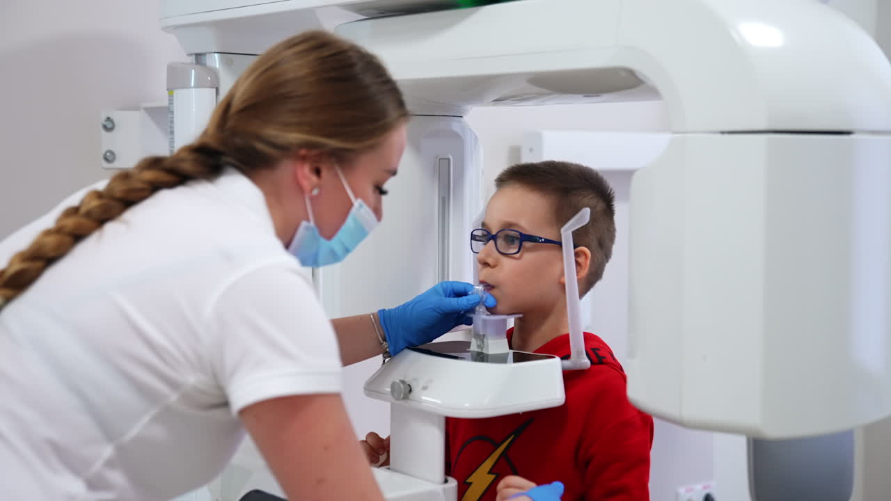 Procedura di radiografia dentale pediatrica