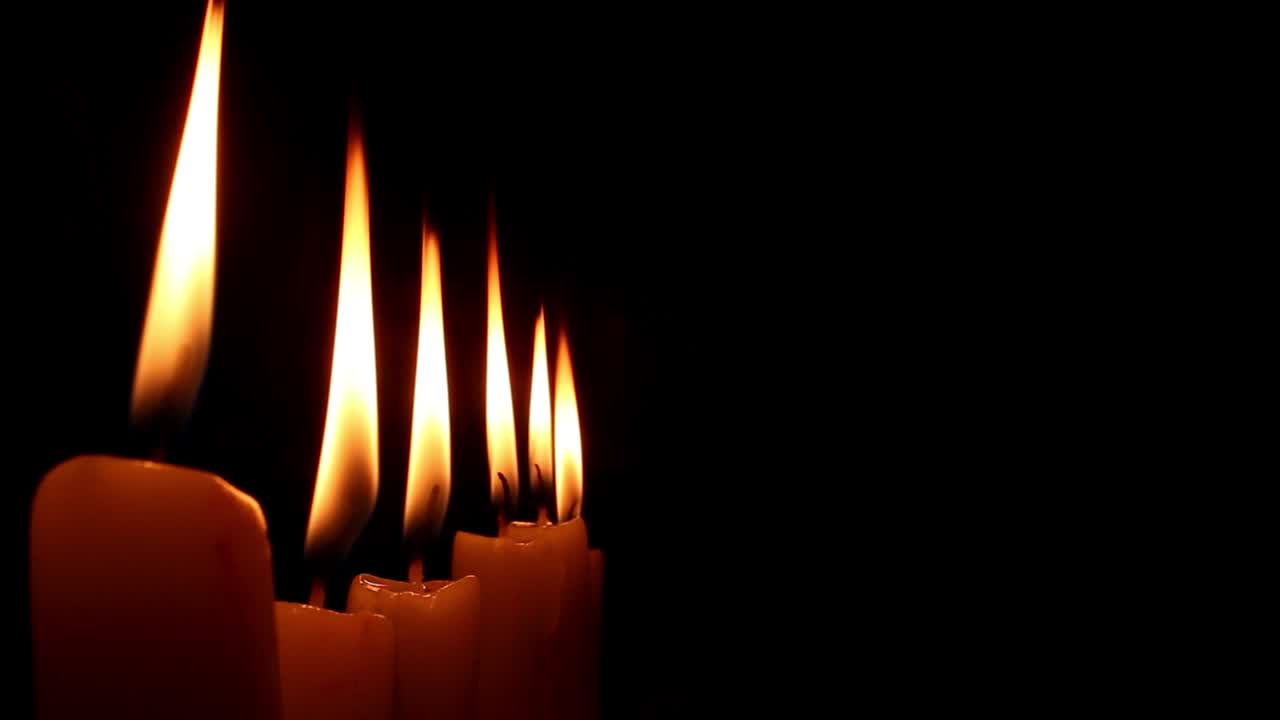 Candele Accese Luce 1