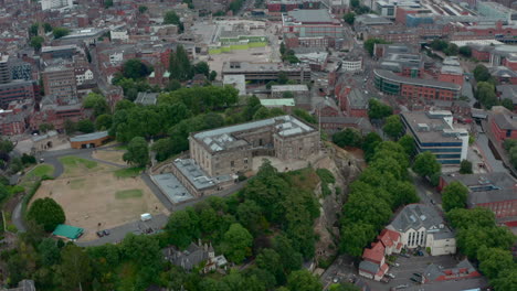 toma de drones desde arriba del castillo de nottingham