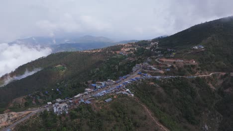 el hermoso pueblo de holeri de rolpa, nepal