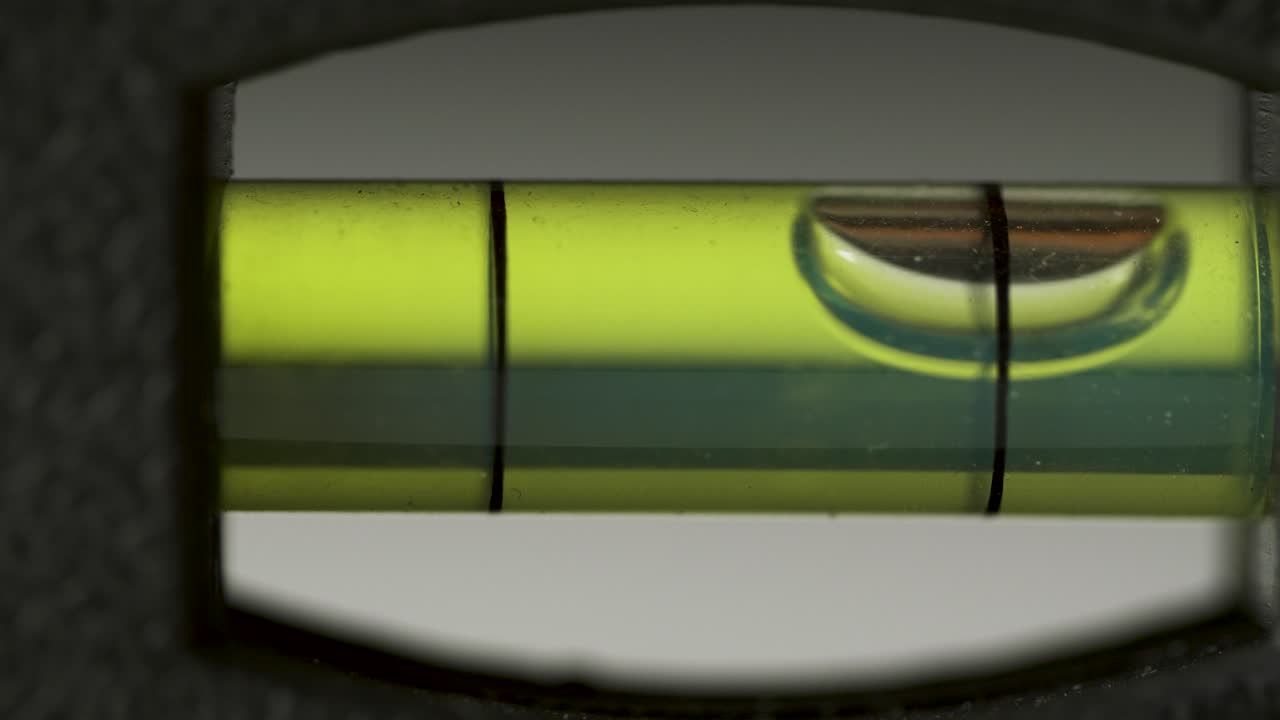 primer plano de un nivel de burbuja