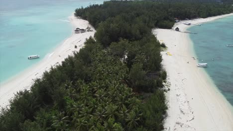 Isla-Mantanani:-Joya-De-Malasia-En-Sabah,-Mar-De-China-Meridional