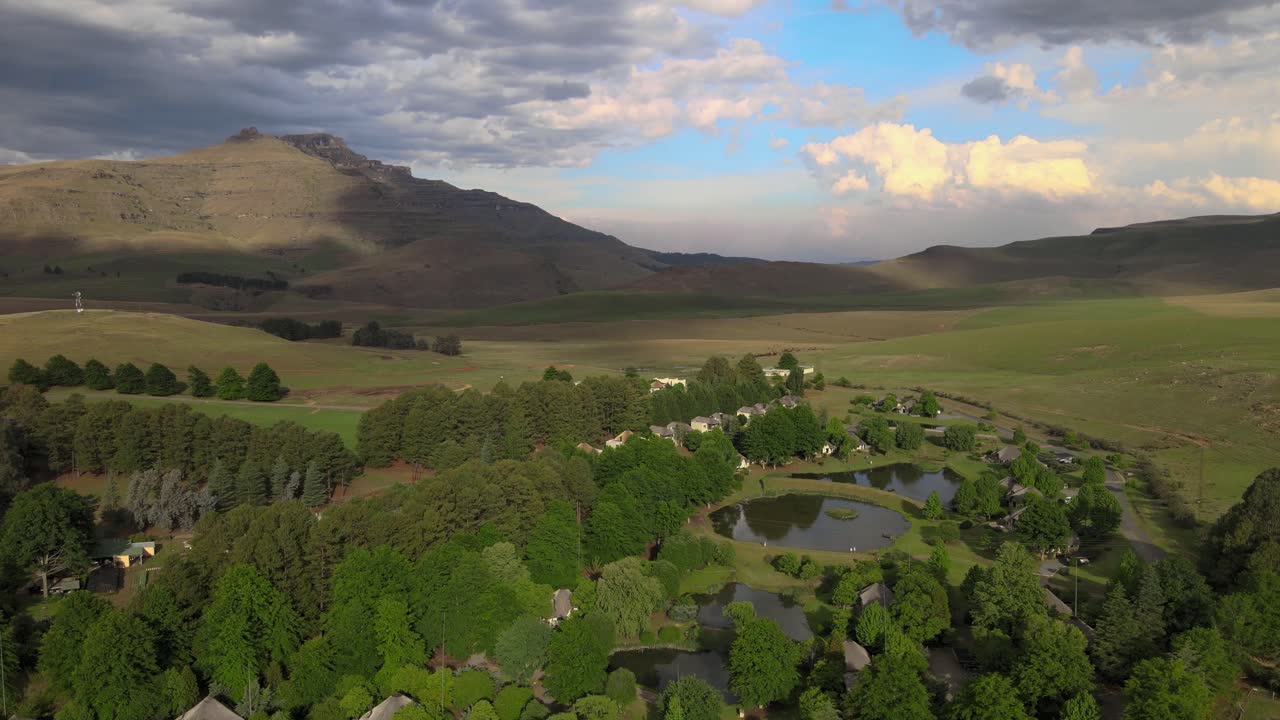 kzn 남아프리카의 드래켄스베르크의 드론 촬영