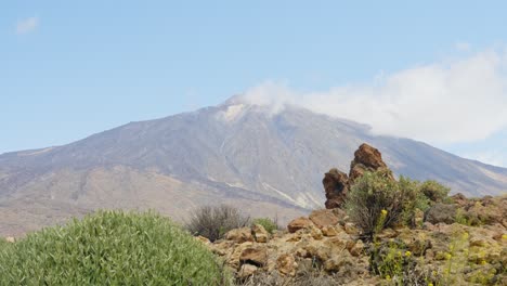 Atemberaubender-Weiter-Blick-Auf-Den-Teide-Auf-Teneriffa,-Kanarische-Inseln,-Tag