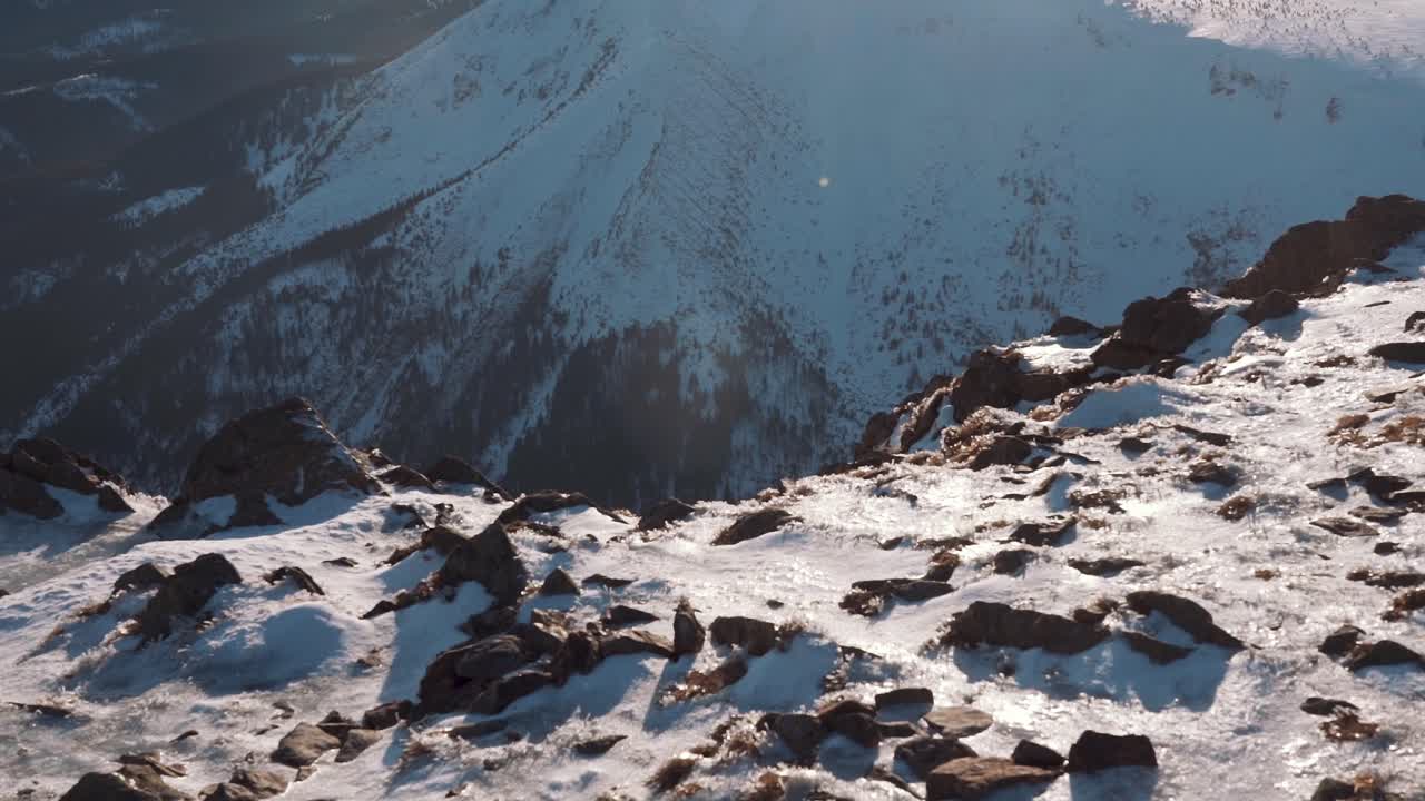 크르코노세 국립공원, 체코 - 체코의 화창한 날 아름다운 눈 덮힌 산들