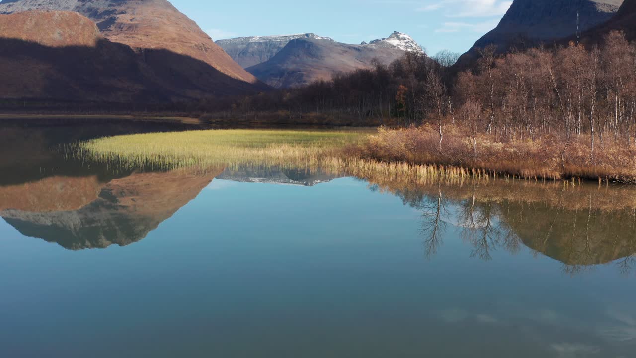 luftbillede af den lavvandede sø