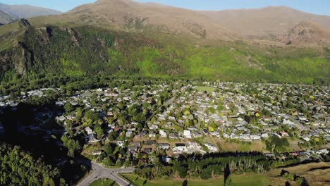paisaje urbano aéreo de una pequeña ciudad histórica