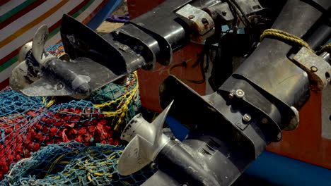 Motor-De-Barco-De-Pesca-En-El-Puerto-De-Kerala