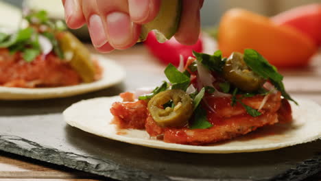 preparing delicious chicken tacos