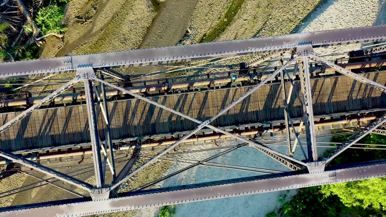 캘리포니아주 산타 클라리타의 철마 다리