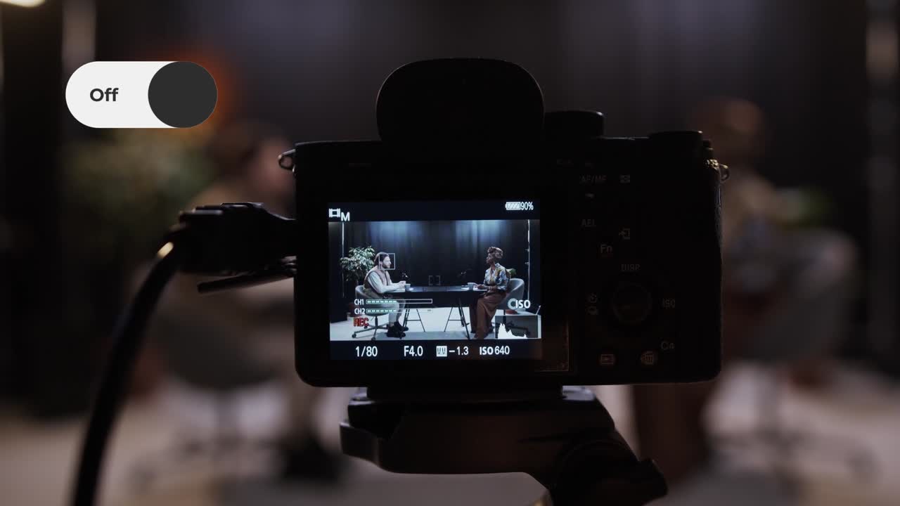 Un modello moderno di motion graphic progettato per contenuti video con widget UI.