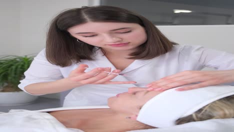procedimiento de inyección cosmética