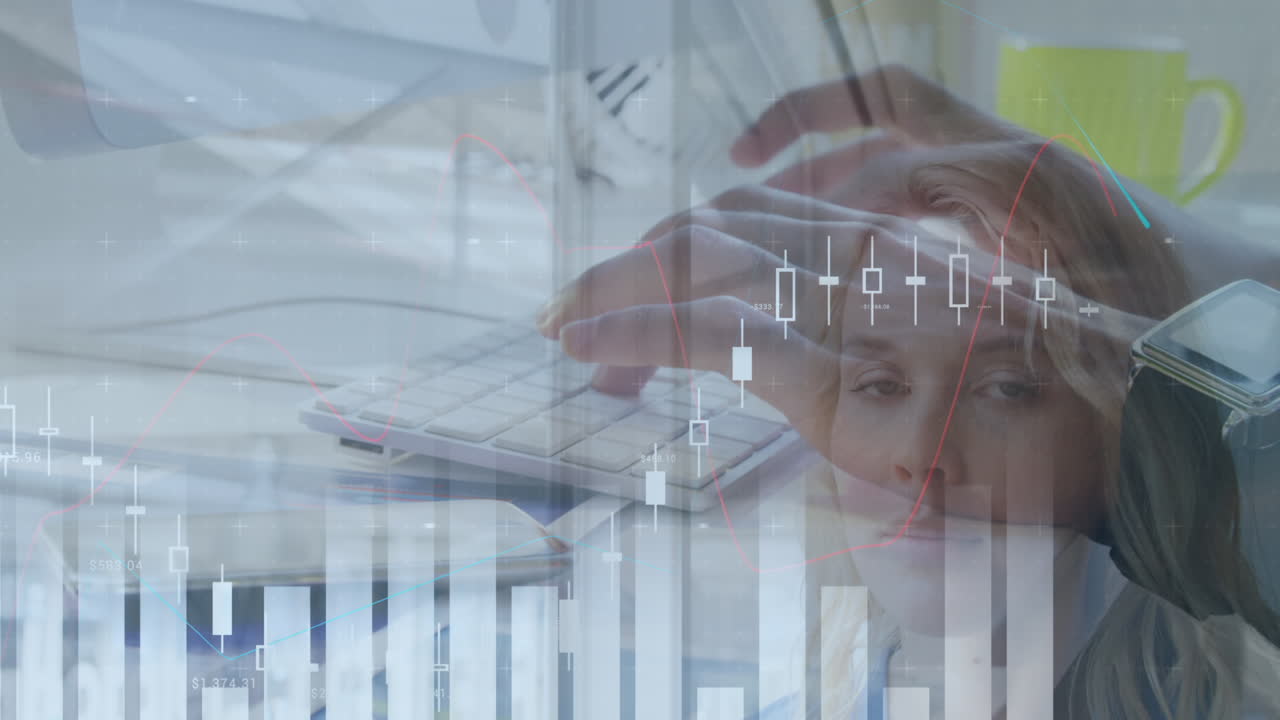 animación del procesamiento de datos financieros sobre una mujer de negocios caucásica
