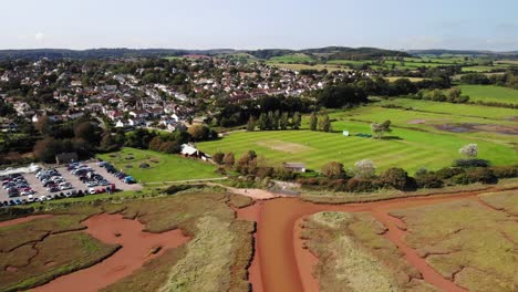 Antenne-über-Otter-Mündung-Mit-Blick-Auf-Budleigh-Salterton-Cricket-Club