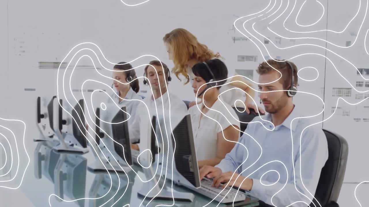 animación de líneas en movimiento sobre personas de negocios que usan auriculares
