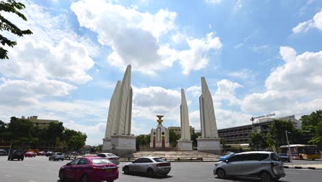 4k timelapse of the democracy monument landmark of bangkok with traffic