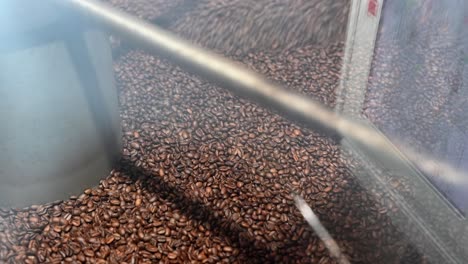 Production-of-fresh-fried-coffee-beans-roasting-factory-process