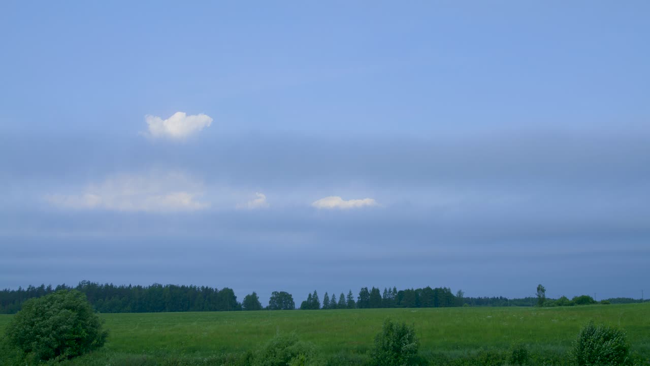 저녁 폭풍 비 구름 timelapse