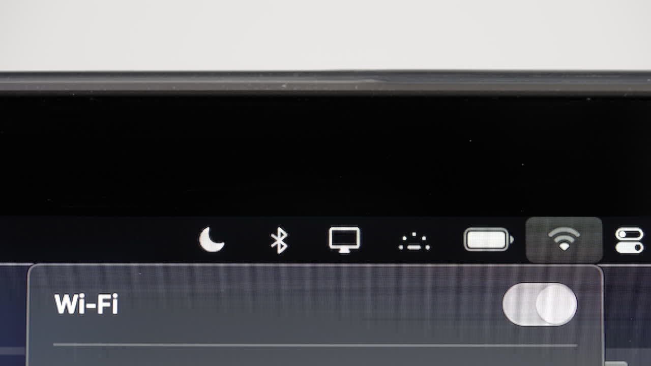 Schermo del computer con un'interfaccia utente per connettersi al Wi-Fi.