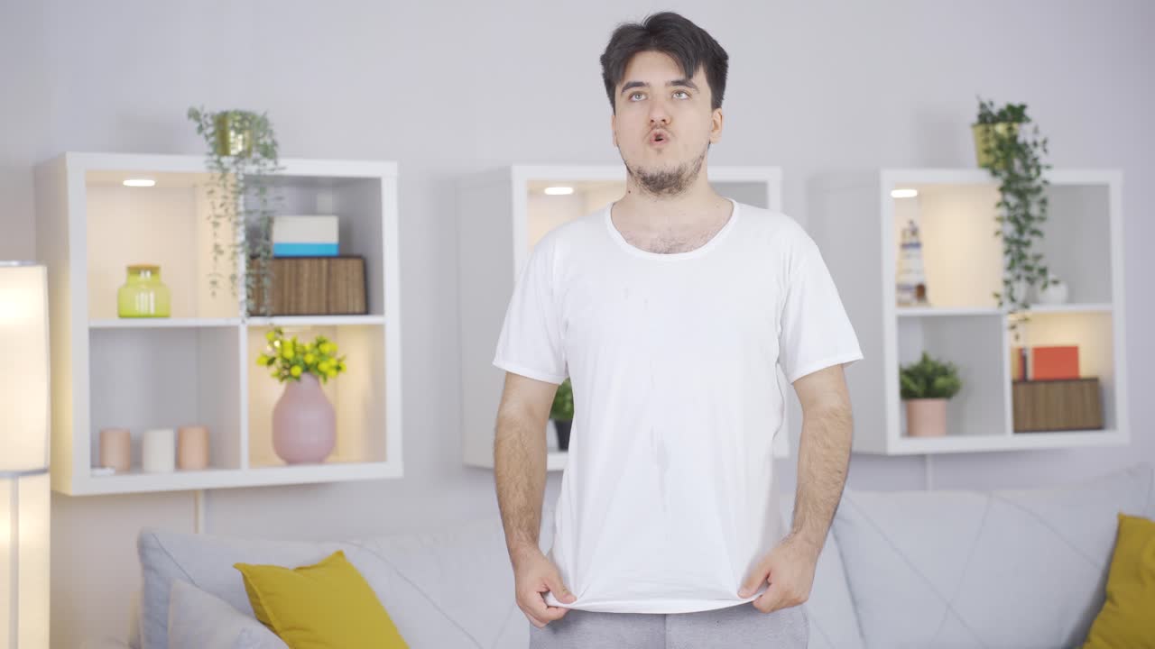 깊은 호흡을 하는 운동선수