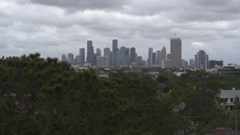 Drohnenansicht-Der-Innenstadt-Von-Houston-Vom-Memorial-Park