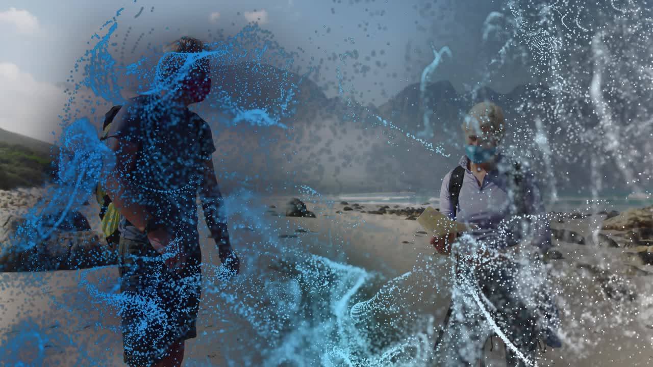 Due escursionisti che si avvicinano alla riva, scambiandosi una mappa per tracciare il percorso mentre particelle tecnologiche blu vorticano