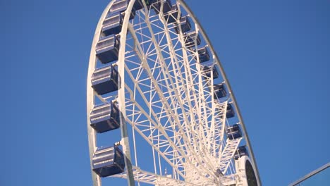 Ferris-Wheel-Coming-to-a-Stop