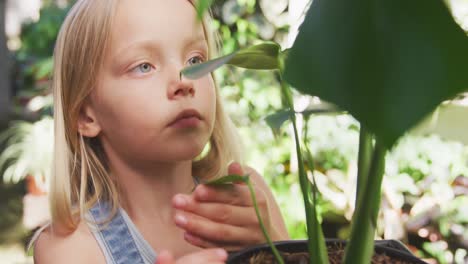 Niña,-Jardinería,-En,-Naturaleza