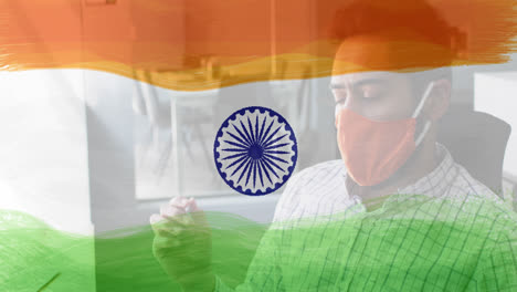 composición de un hombre con una máscara sobre la bandera de la india