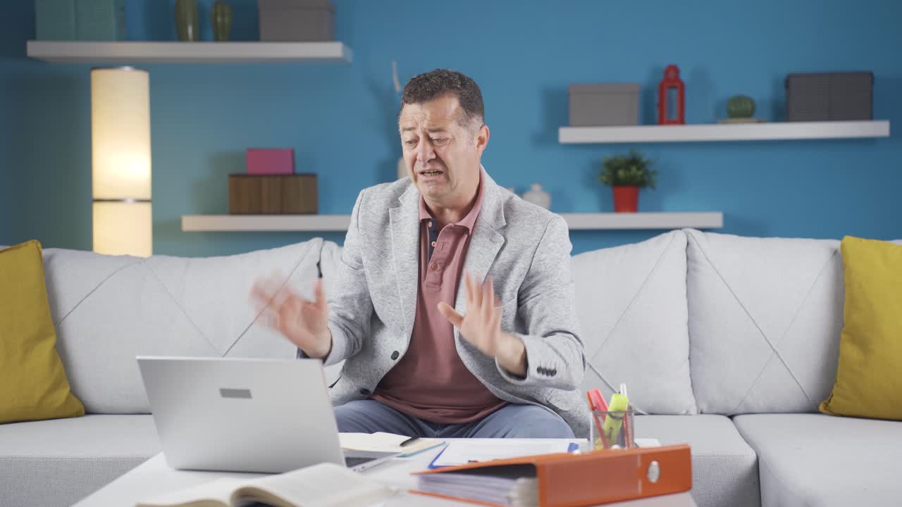 홈 오피스 근로자는 무능합니다.