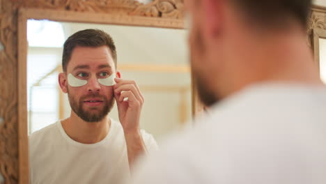 skincare, mirror reflection