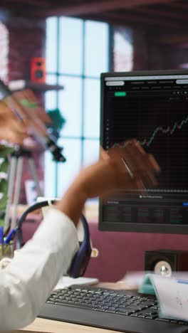 vertical video day trader using pc, upset after purchased stocks performed bad