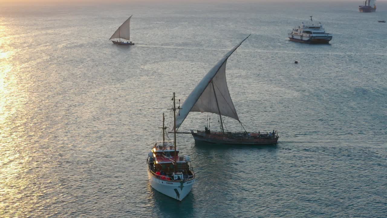 girando en barco pirata recortada hd