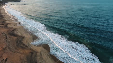 Orilla-De-La-Playa-Puerto-Escondido-Drone-Aéreo-Sobre-El-Paraíso-Del-Pacífico-Mexicano-Oaxaca