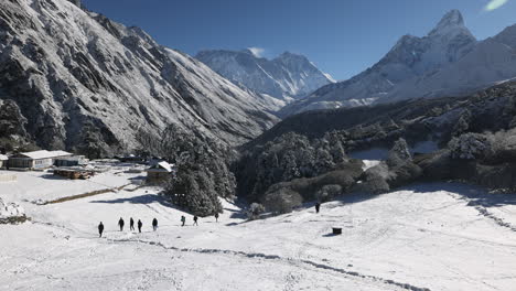 Ansichten-Außerhalb-Des-Tengboche-Klosters