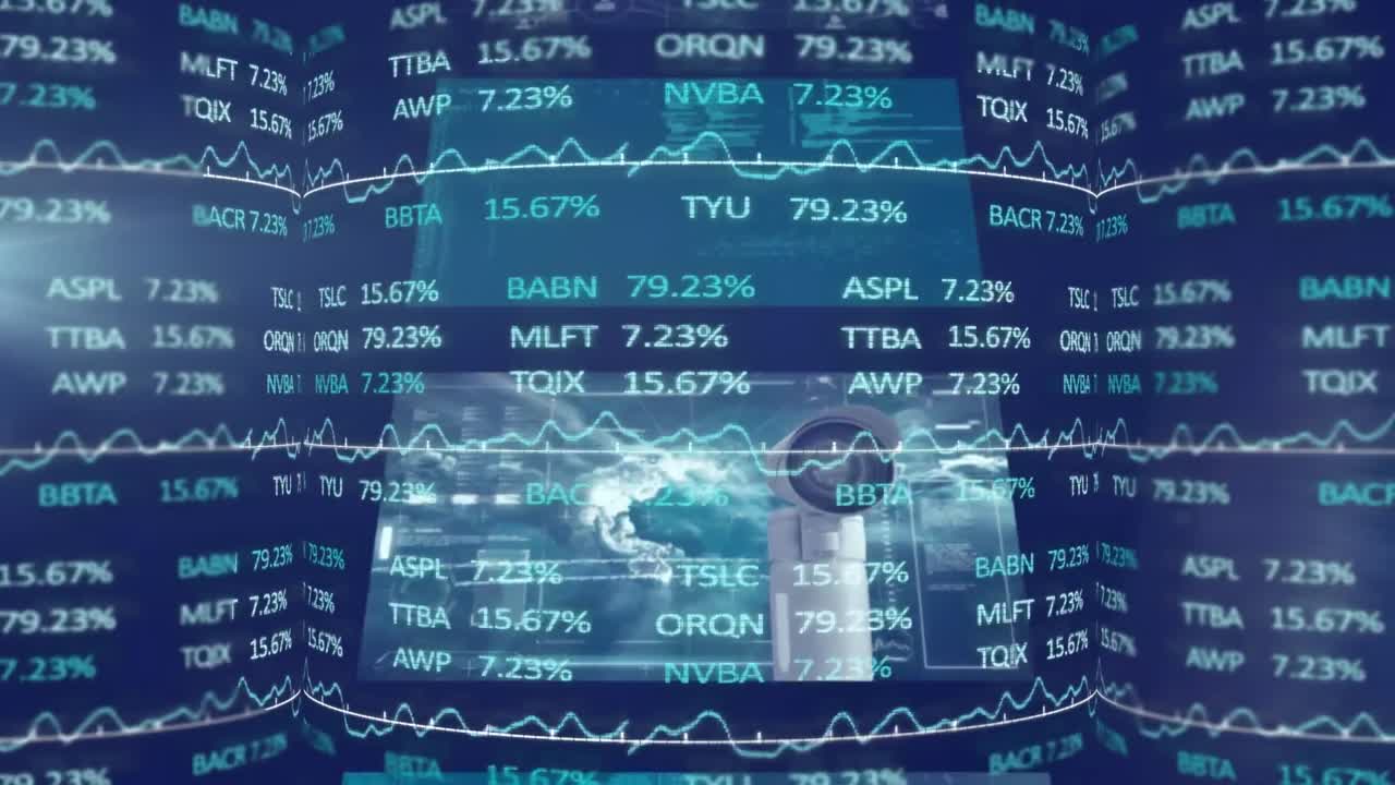 파란색 배경의 여러 화면에 빛이 가득한 증권 시장 데이터 처리의 애니메이션.