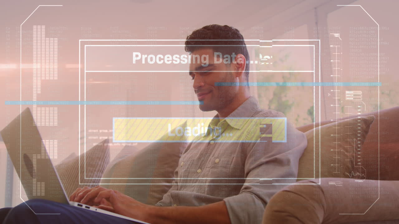 바에 텍스트를 로드하는 애니메이션, 컴퓨터 언어, 집에서 노트북을 사용하는 두 인종 남성