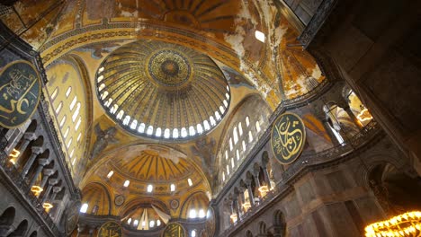 el interior de hagia sophia