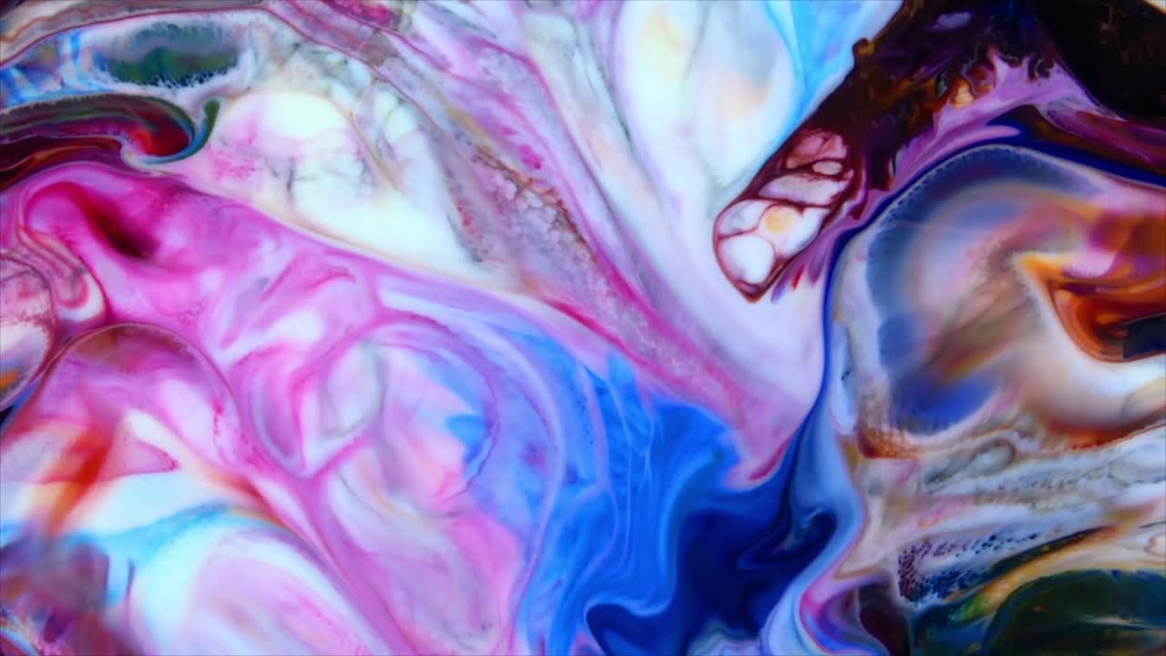Art fluide abstrait dynamique avec des couleurs roses et bleues