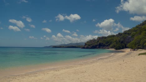 épico-Lapso-De-Tiempo-De-La-Playa-De-La-Revista-Ubicada-En-La-Isla-Caribeña-De-Granada